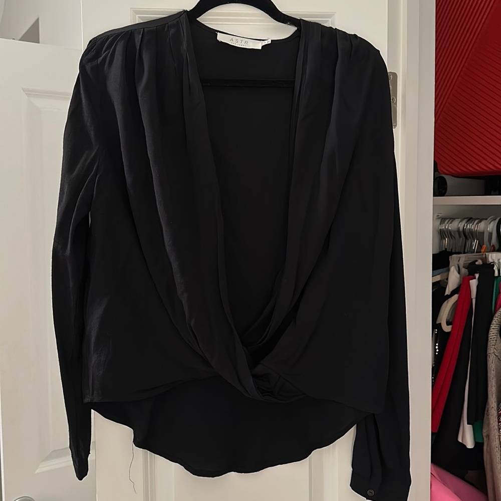 ASTR the label black long sleeve top